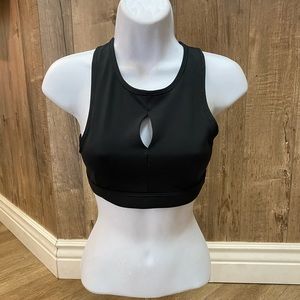 Nike women’s workout top